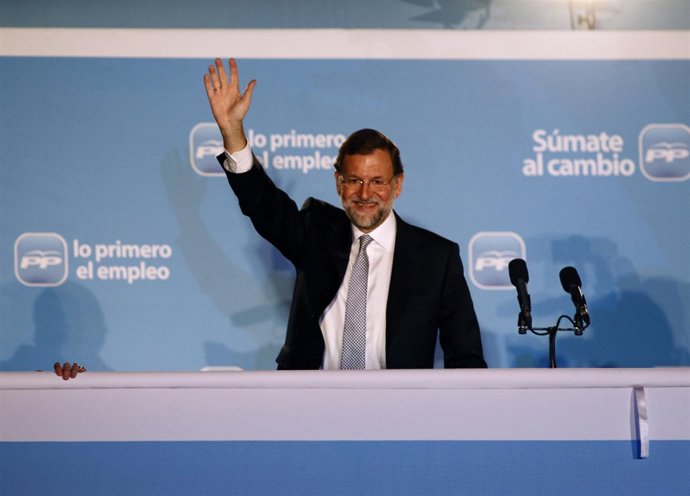 Rajoy En El Balcón De Génova