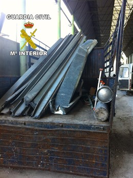 Hierro Encontrado Por Los Agentes