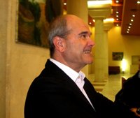 Chaves garantiza que apoyará cualquier posible propuesta de PSOE-A de renovación de la dirección federal