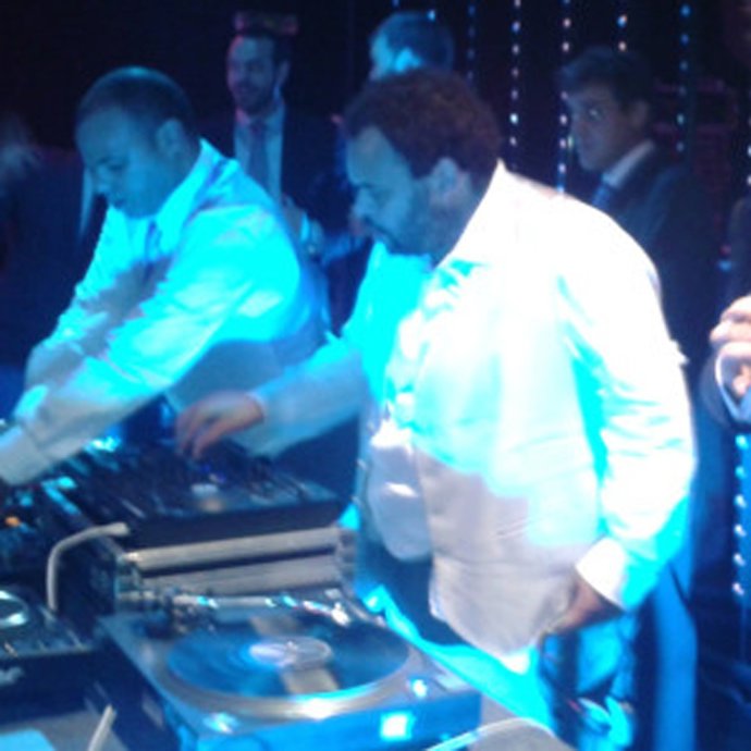 Carlos Jean En Su Boda