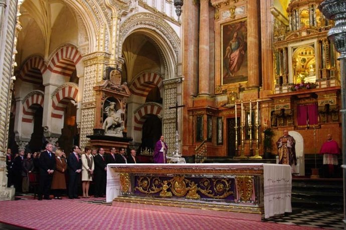 Misa En La Catedral De Córdoba Que Ha Puesto Fin Al Congreso De Cofradía