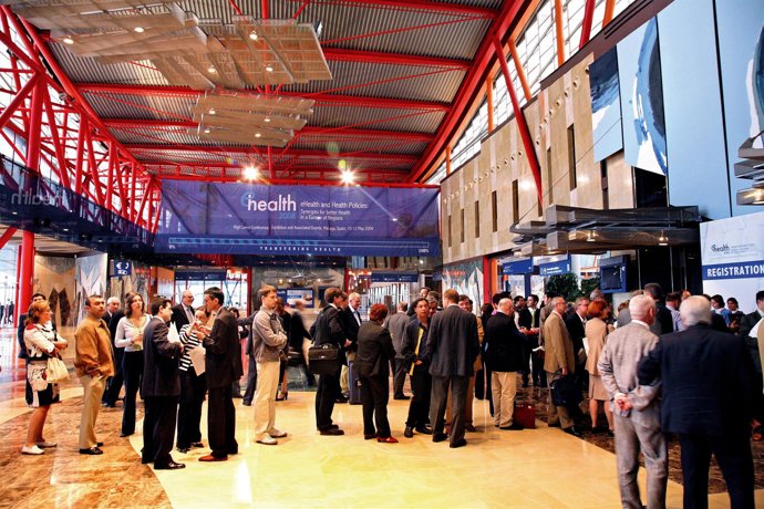 Congresistas En El Palacio De Ferias Y Congresos De Málaga Reuniones Eventos