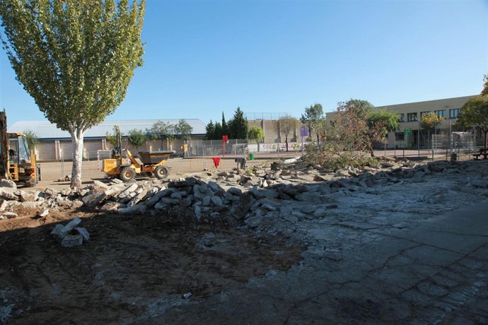 Obras En Los Accesos Al Colegio