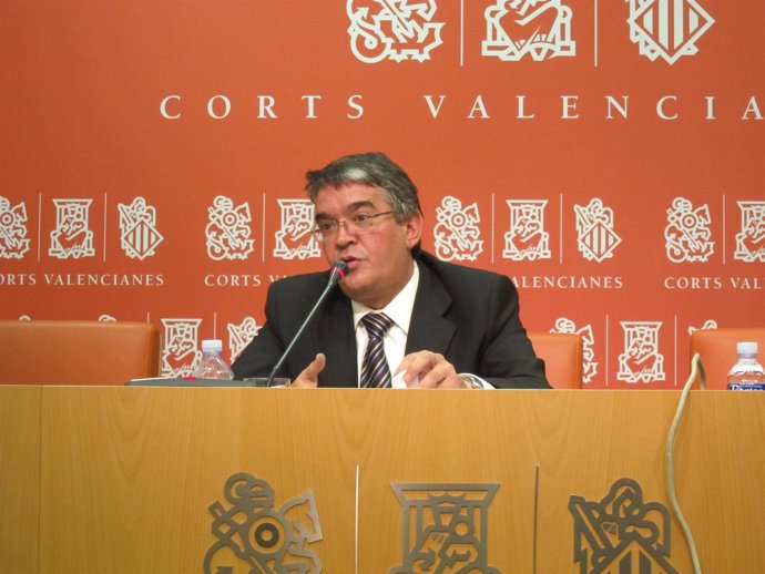 José Manuel Vela En Rueda De Prensa