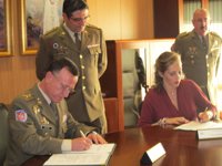 El Museo del Ejército firma un convenio con STAR-MADRID-TOURS para captar a turistas "selectos" que demanden historia