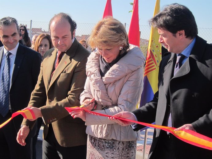 Aguirre Con Rollán Y Manglano En Su Visita A Torrejón