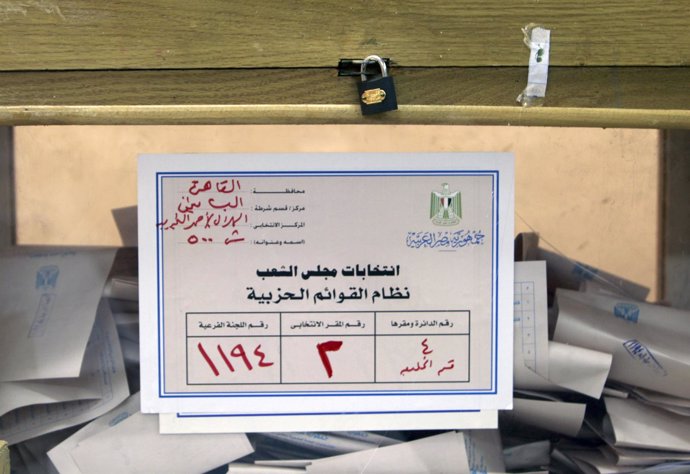 Urna De Las Elecciones En Egipto