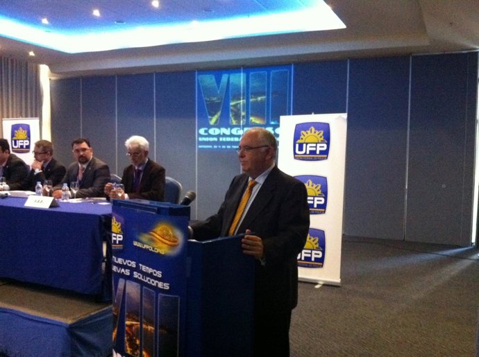 Cotino Durante Su Intervención En El Congreso De UFP