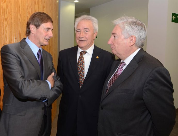 Schumacher, Domingo Y García Muro  