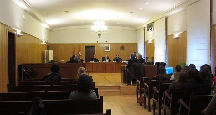 Juicio Por Tentativa De Homicidio En La Audiencia De Valladolid