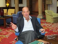 De Mesa pide perdón por haber "perdido los nervios" ante "la provocación de Caunedo"