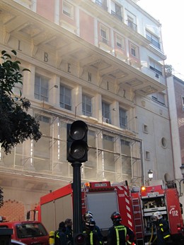 Fuego En El Teatro Albéniz