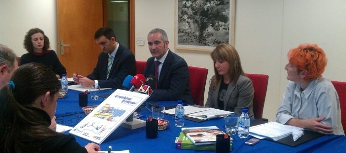 Presentación Del Programa Educativo 'Ni Superhéroes Ni Princesas'