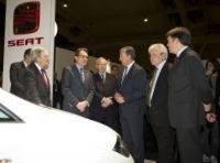Motor.- Mas visita el Smart City Expo al volante del vehículo eléctrico de Seat
