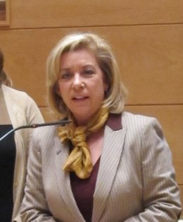 La Consejera De Educación, Universidad, Cultura Y Deporte, Dolores Serrat