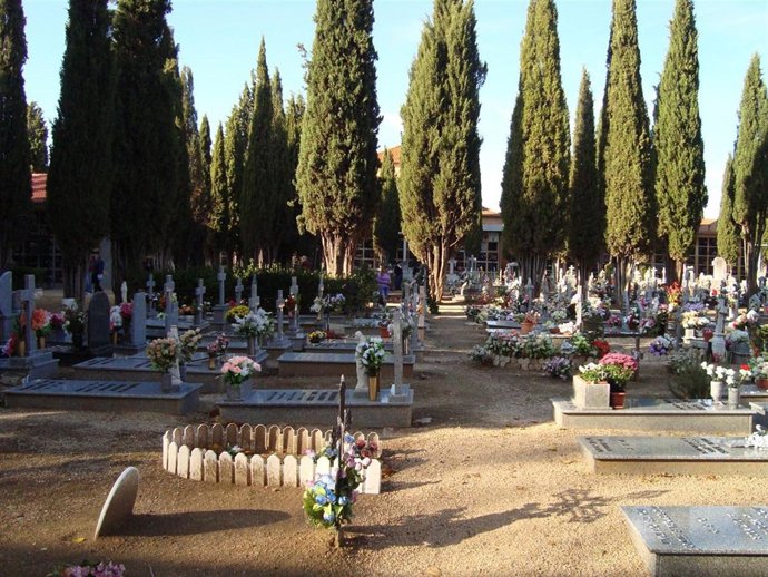 El Cementerio Municipal De Segovia