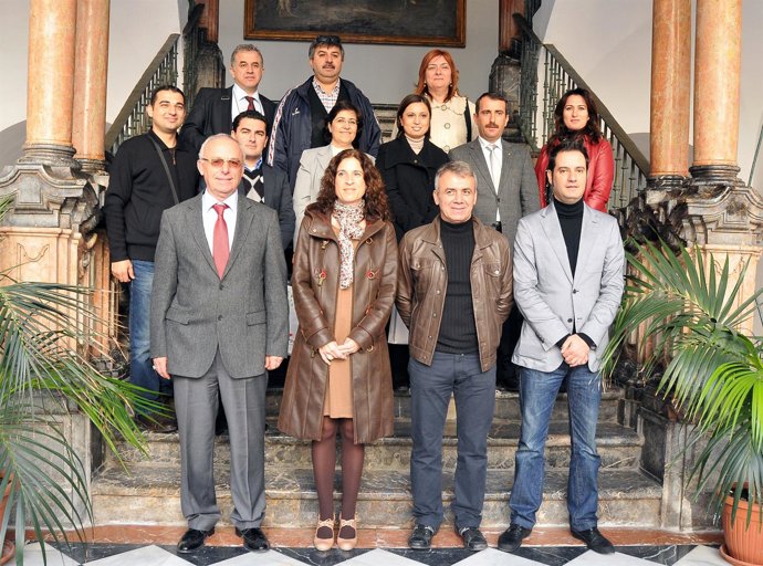 Gracia Y Criado Con La Delegación Turca En La Diputación