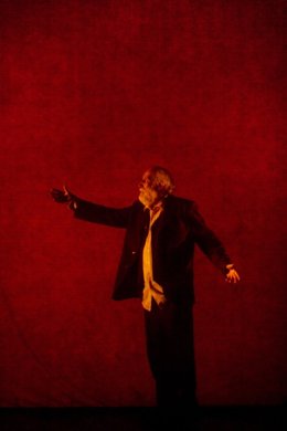 O Centro Andaluz De Teatro Ofrece No Salón Teatro Catro Funcións De "La Noche De