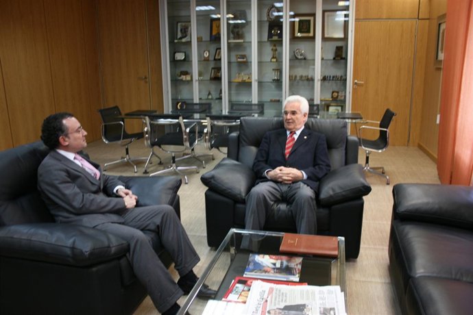 Reunión Entre Protección Civil De Cyl Y Cruz Roja