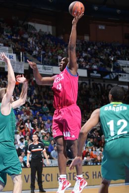 Kevin Seraphin Unicaja - Caja Laboral