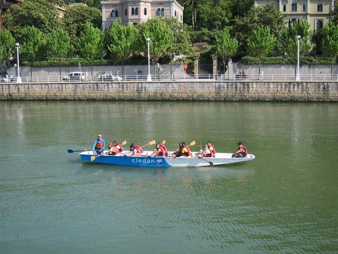 Remo En La Ría De Bilbao