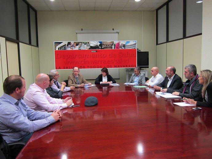 Reunión De Vera Con Los Alcaldes De Los Municipios Limítrofes Con La Rioja.