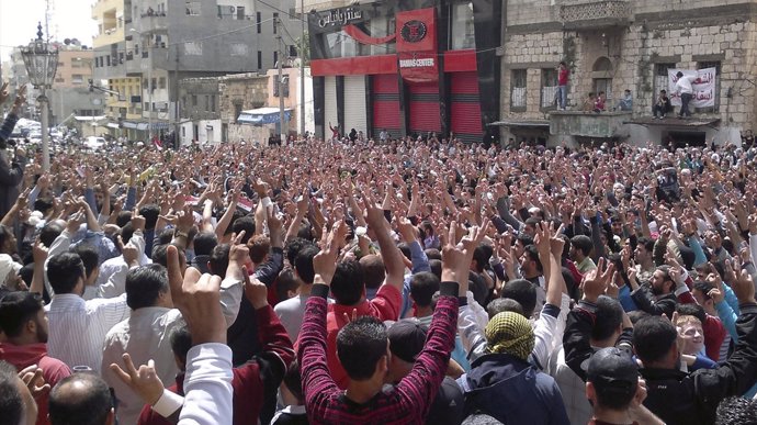 Manifestantes Sirios Antigubernamentales