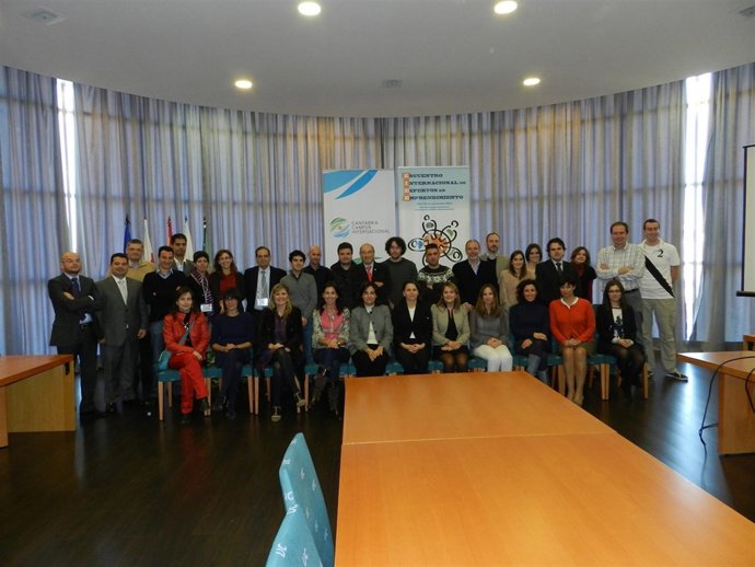 Participantes En El Encuentro De Expertos En Emprendimiento