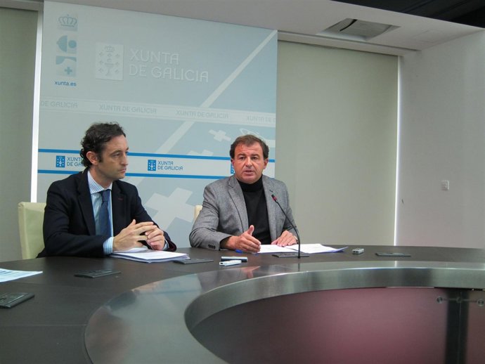 El Conselleiro De Industria, Javier Guerra, Y El Director Del Igape, Aguilera