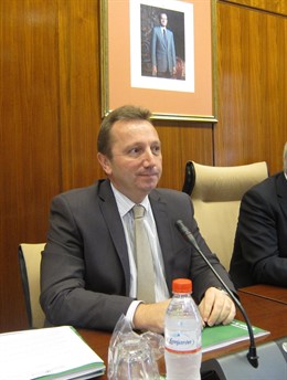 El Consejero De Empleo, Manuel Recio, En Comisión Parlamentaria