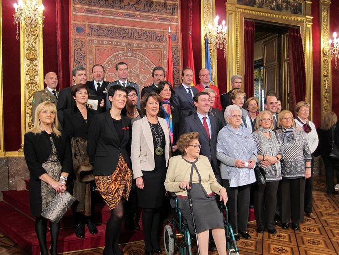 Homenaje De Navarra A Las Fuerzas De Seguridad Y La Justicia.