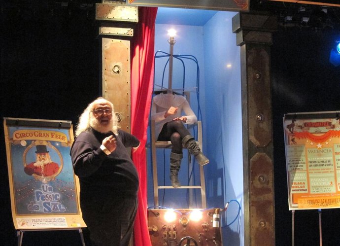 La 'Mujer Sin Cabeza' Presenta El Nuevo Espectáculo De Gran Fele