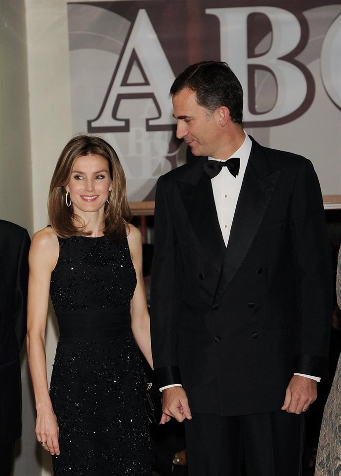 Los Príncipes De Asturias Presiden Los Premios De ABC 