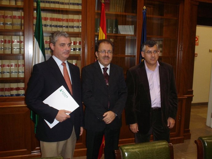 Un Momento De La Presentación De La Regularización De Trabajadores Agrarios