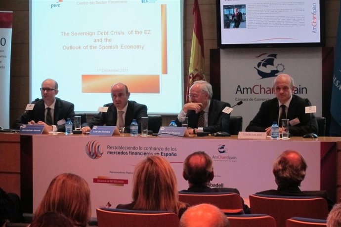 De Guindos, Pizarro Y El Socio Y Presidente De Baker & Mckenzie