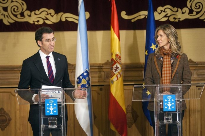 PAZO DE RAXOI16,00 h.-     O presidente da Xunta, acompañado polo conselleiro de