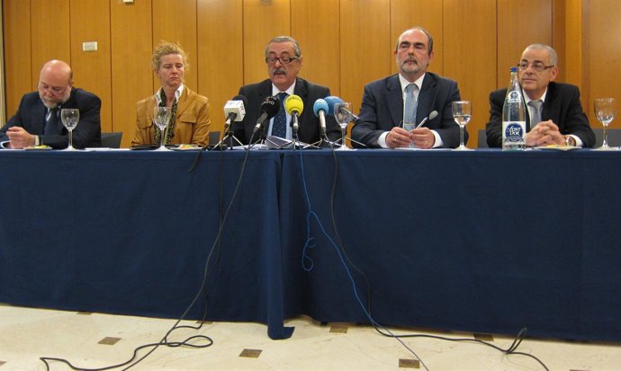 Plataforma De Proveedores De La Sanidad Pública en imagen de archivo