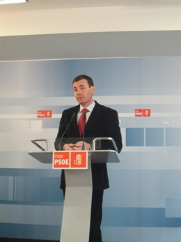 Tomás Gómez En Rueda De Prensa