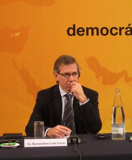 Bernardino León Gross 