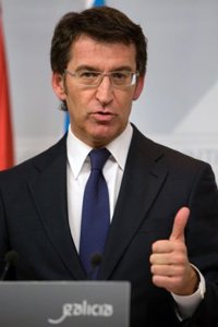 Feijóo admite unos datos "malos sin contemplaciones" y ve "imprescindible" una reforma laboral