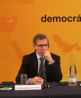 Bernardino León Gross 