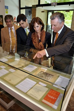 Plata Presenta Una Exposición Sobre La Historia De Las Maestras En Siglo XX