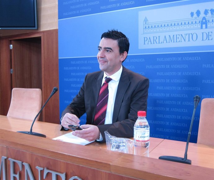 Mario Jiménez, Hoy En Rueda De Prensa