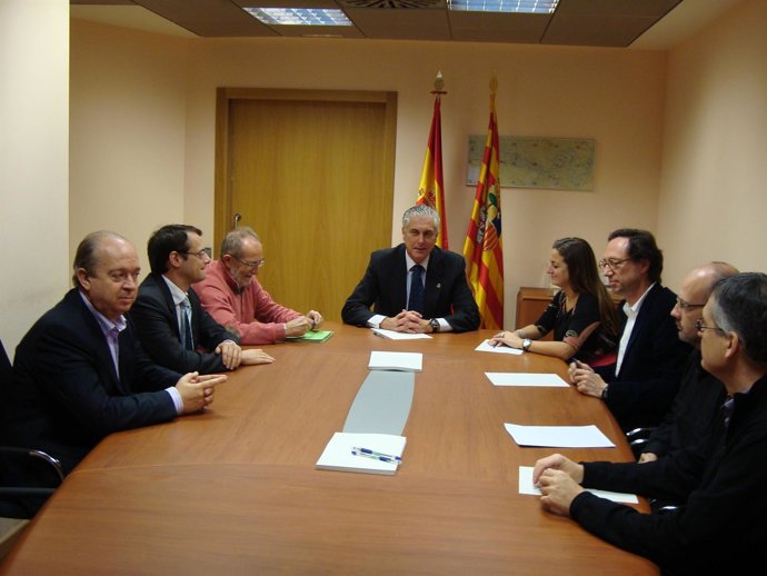 Reunión Del Consejero Antonio Suárez Con Las Empresas En Zaragoza