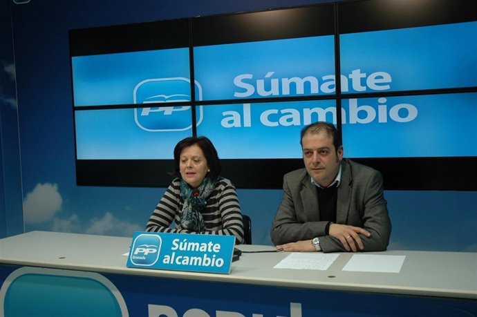 Alcalde De Dúrcal, José Manuel Pazo, Y Edil Purificación Martín