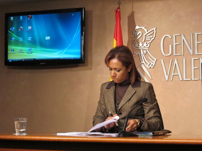 Lola Johnson Tras El Pleno Del Consell