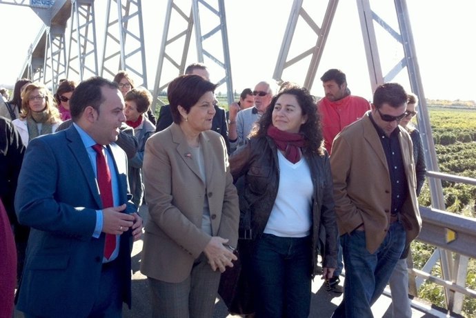 Cruz Villalón En La Algaba (Sevilla)