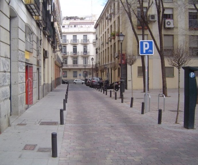 Una Calle De Hortaleza (Madrid)