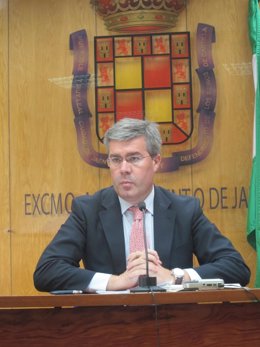 José Enrique Fernández De Moya En Rueda De Prensa