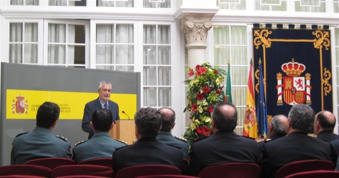 El Presidente De La Junta, José Antonio Griñán, En El Acto De La Constitución